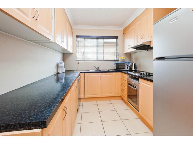 1/35 Kitchener Street, Coorparoo QLD 4151