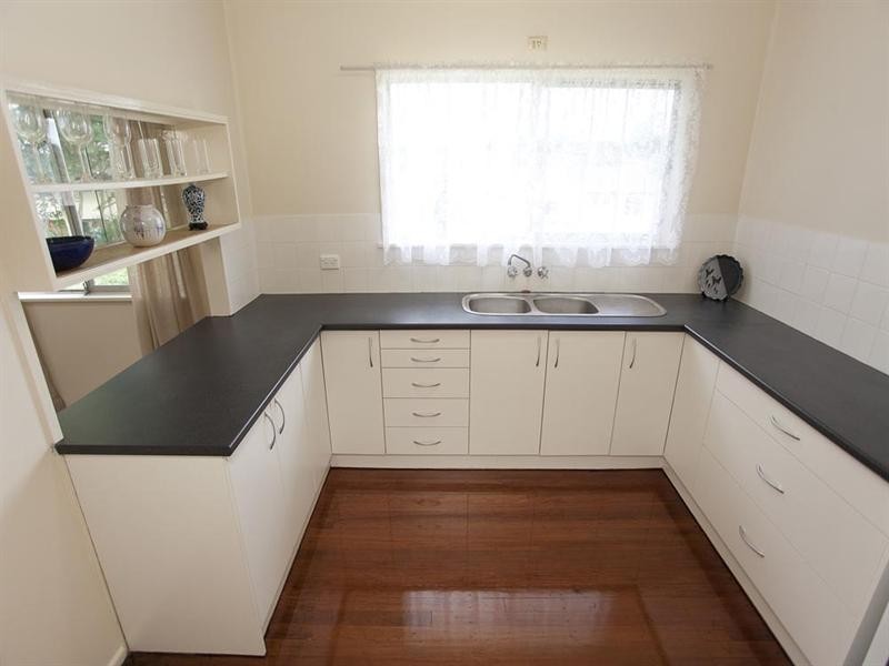 9 Effra Street, Wishart QLD 4122