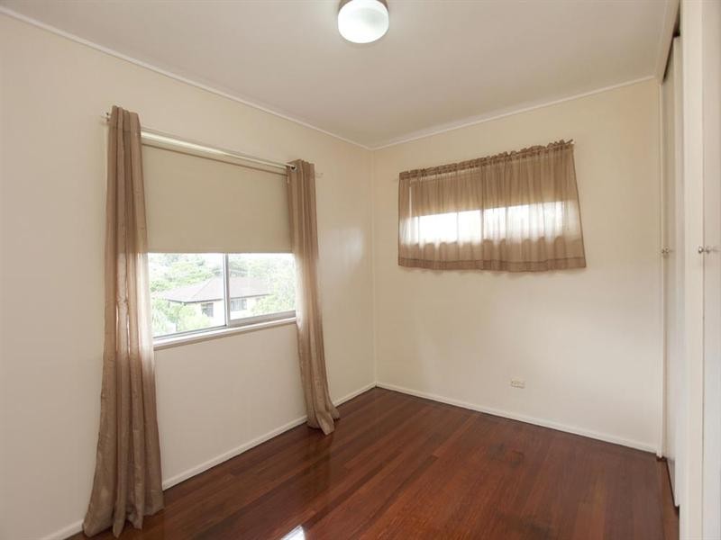 9 Effra Street, Wishart QLD 4122