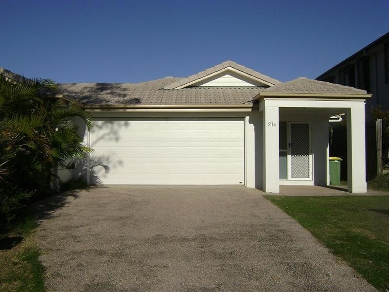 21A Tower Street, Springwood QLD 4127