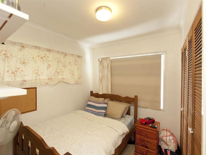 4 Morialta Street, Mansfield QLD 4122