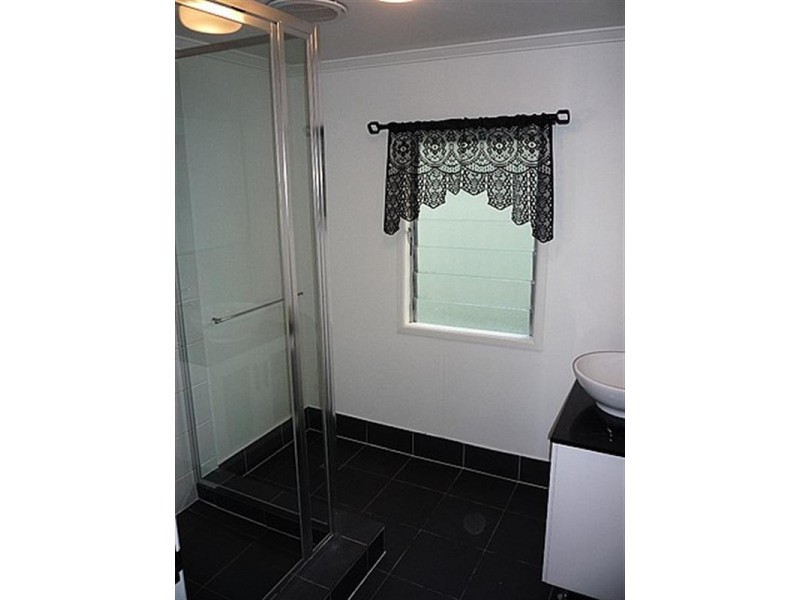 59 Victor Street, Holland Park QLD 4121