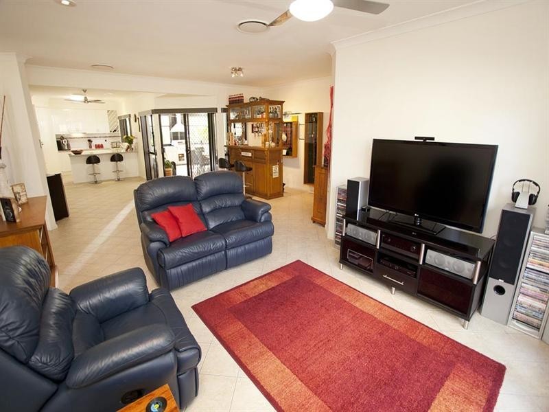 28 Coventry Place, Wishart QLD 4122