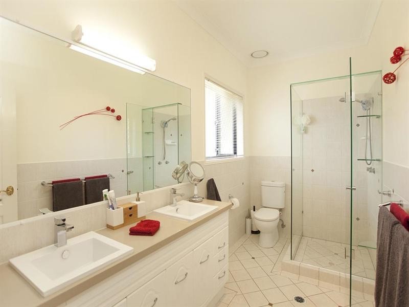 28 Coventry Place, Wishart QLD 4122