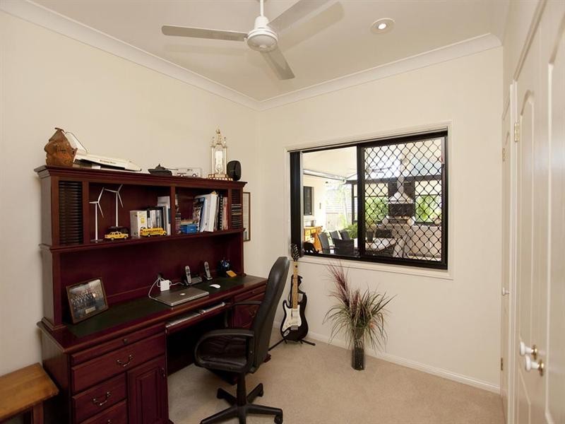 28 Coventry Place, Wishart QLD 4122