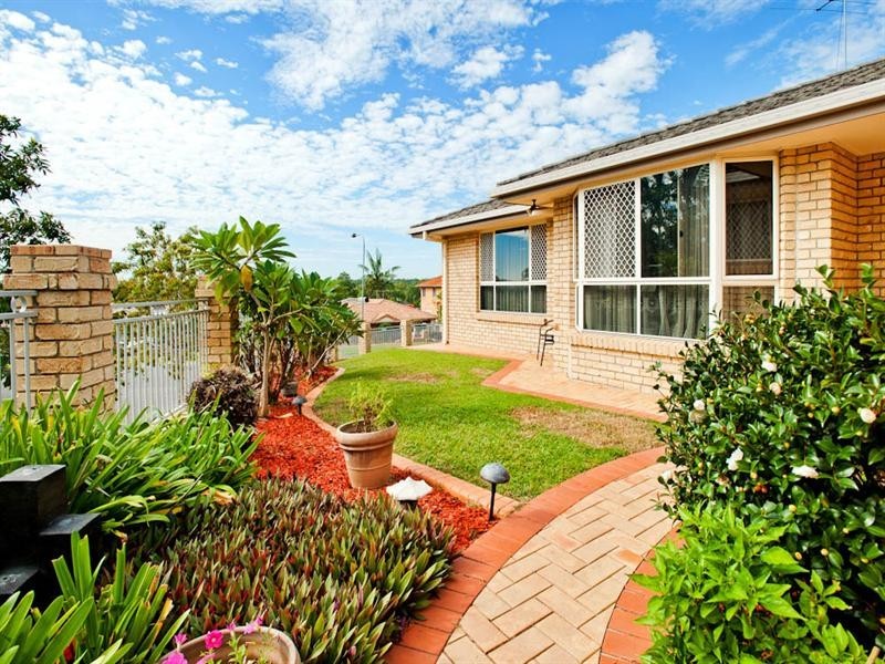 2 Lonsdale Place, Wishart QLD 4122