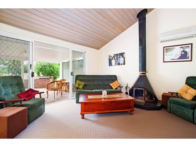 54 Bannockburn Road, Windaroo QLD 4207