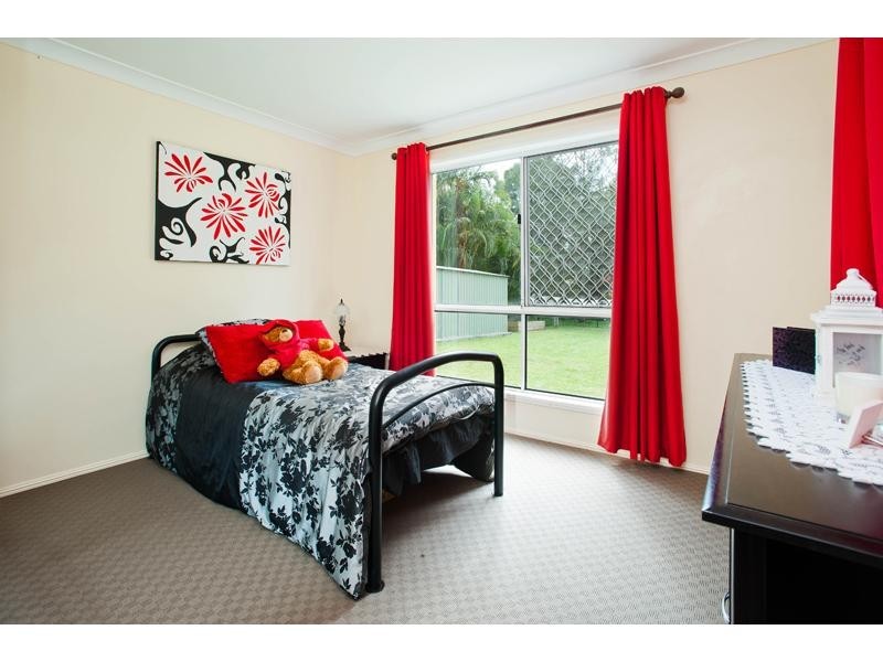 54 Bannockburn Road, Windaroo QLD 4207