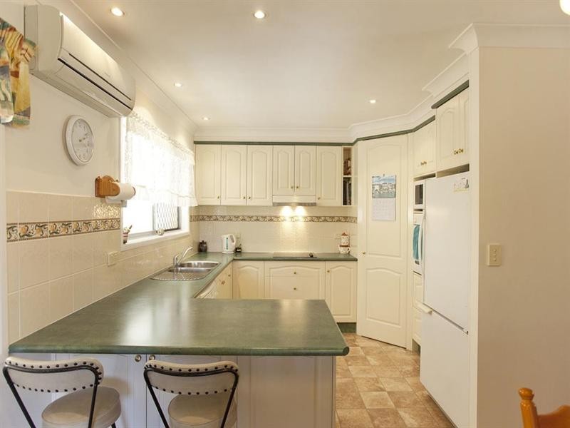 2 Colombo Street, Wishart QLD 4122