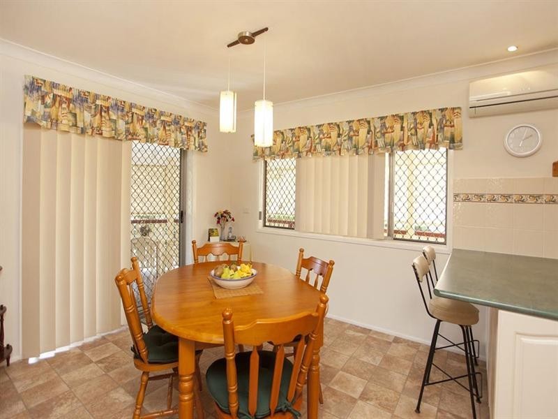 2 Colombo Street, Wishart QLD 4122