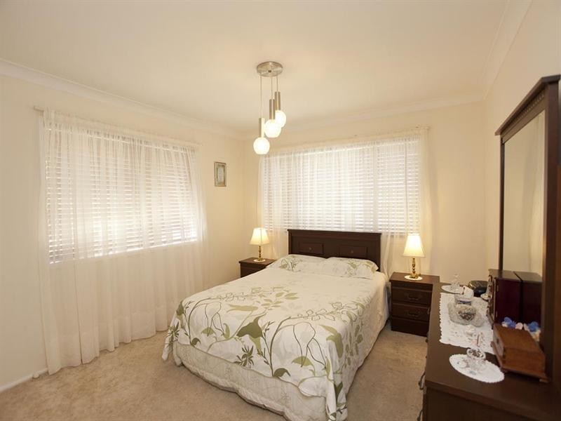 2 Colombo Street, Wishart QLD 4122