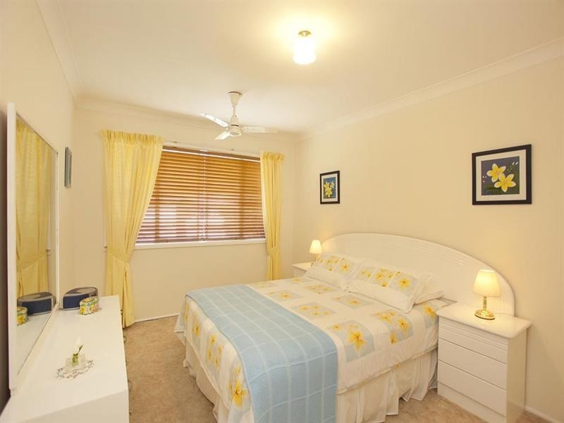 2 Colombo Street, Wishart QLD 4122