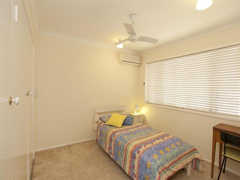 2 Colombo Street, Wishart QLD 4122