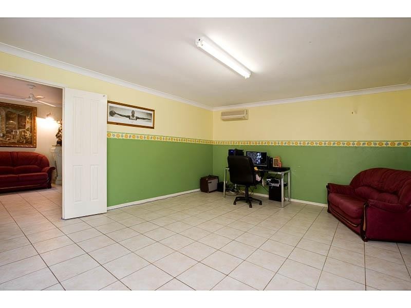 11 Delacroix Place, Mackenzie QLD 4156