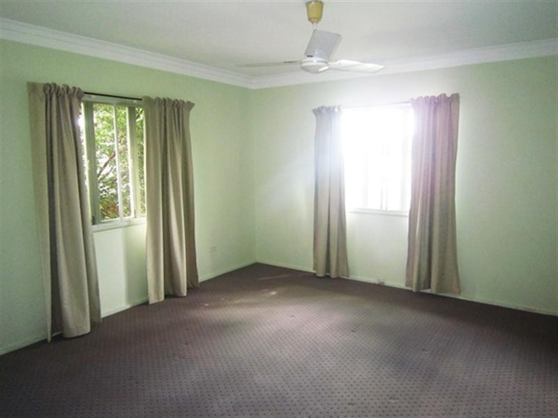 11 Poulton Street, Upper Mount Gravatt QLD 4122