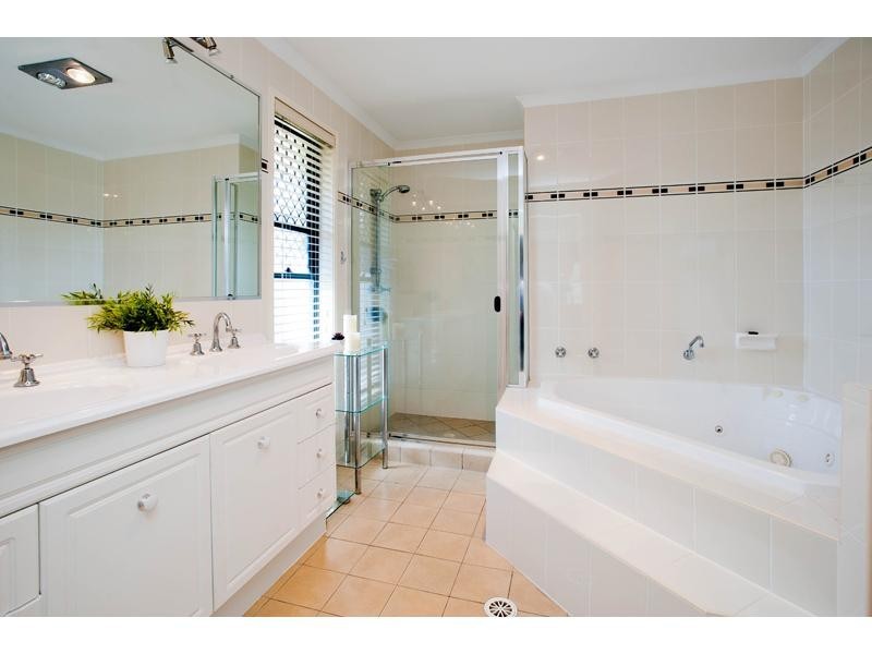 80 Craig Street, Wishart QLD 4122