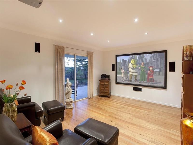 33 Rivergum Place, Mackenzie QLD 4156