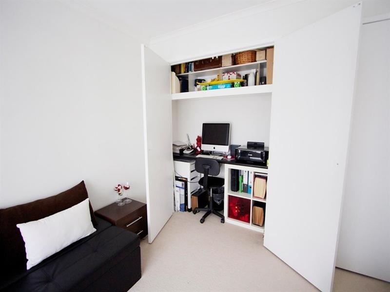 4 Banika Street, Mansfield QLD 4122