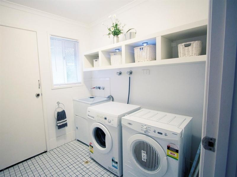 4 Banika Street, Mansfield QLD 4122