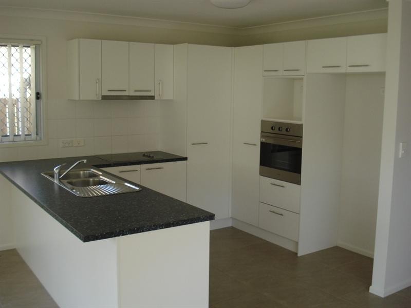 21B Tower Street, Springwood QLD 4127