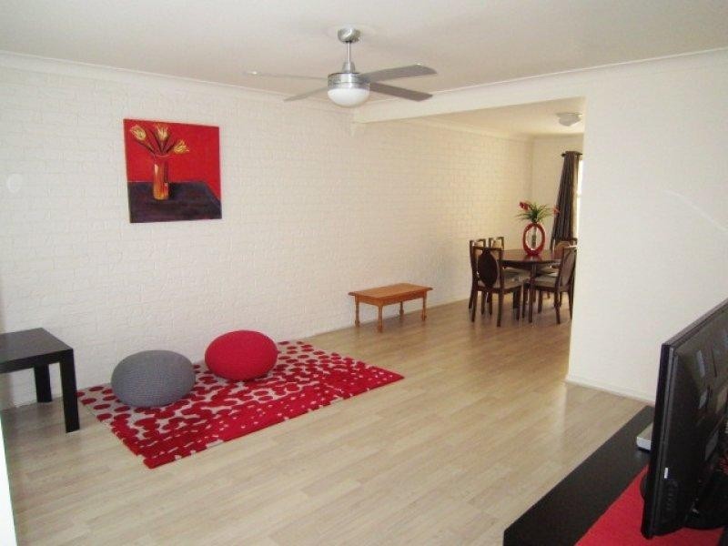 8/128 Smith Road, Woodridge QLD 4114