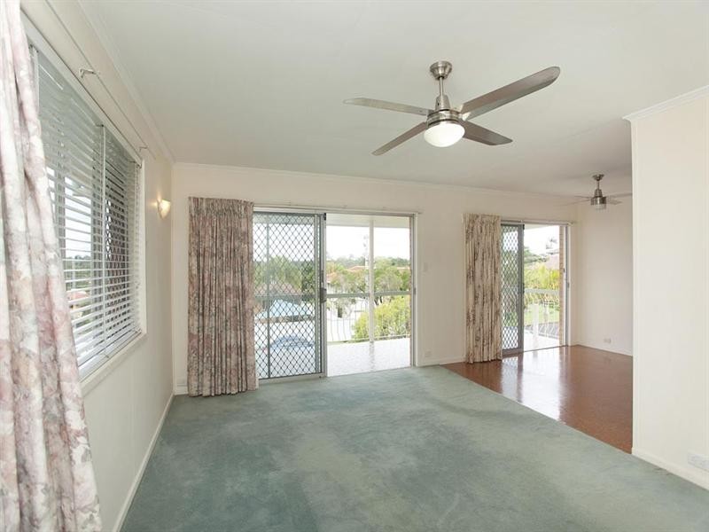 28 Fernshaw Street, Macgregor QLD 4109