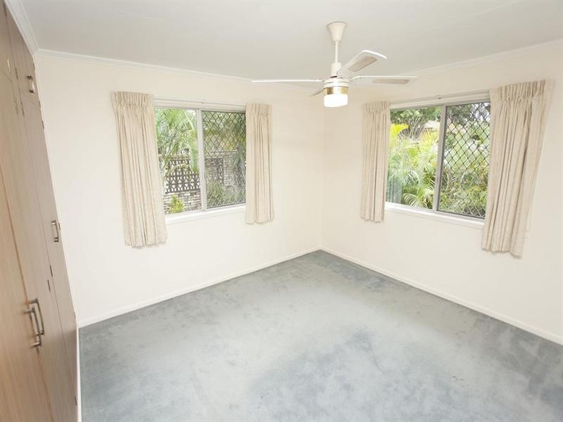 28 Fernshaw Street, Macgregor QLD 4109