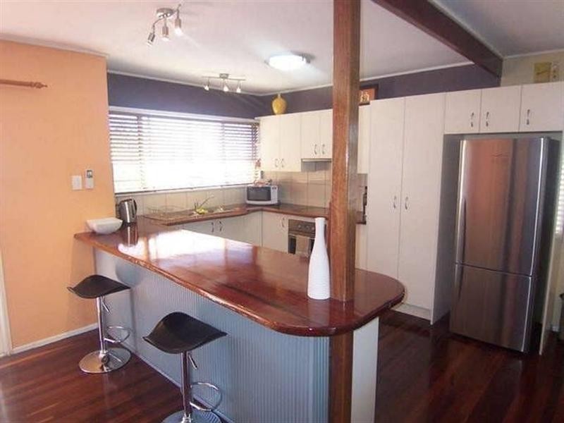 13 Liverpool Street, Eight Mile Plains QLD 4113