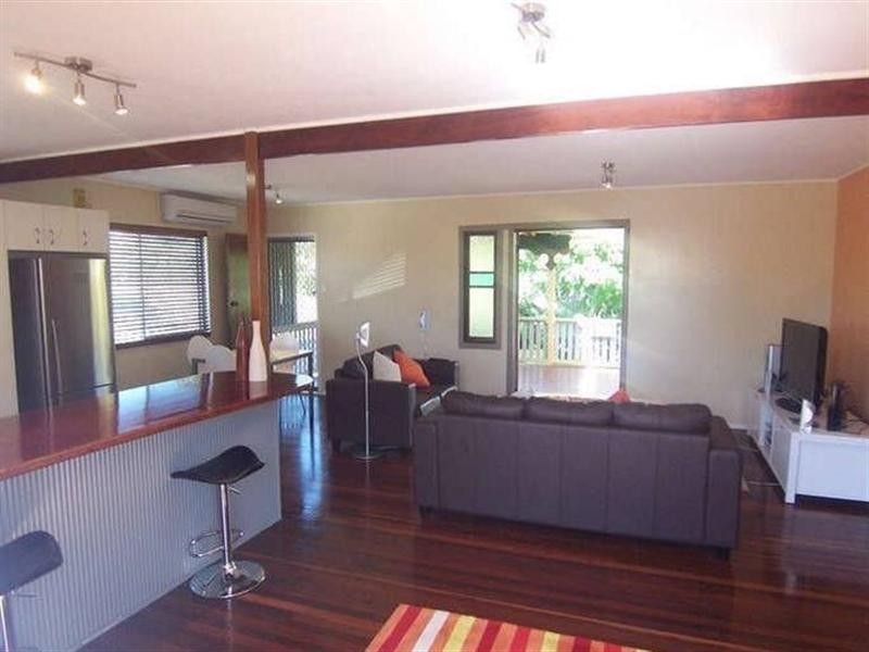 13 Liverpool Street, Eight Mile Plains QLD 4113