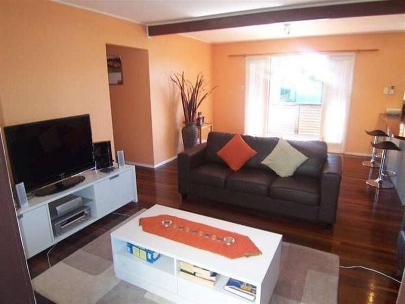 13 Liverpool Street, Eight Mile Plains QLD 4113