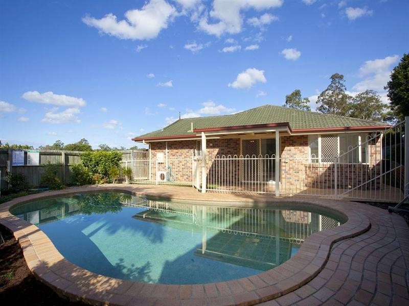 6 Cedarbird Court, Wishart QLD 4122