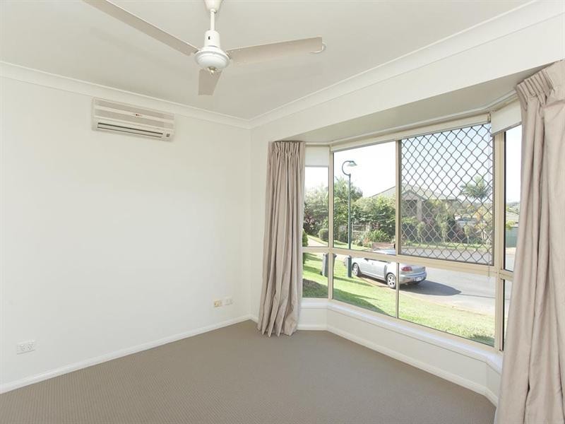 6 Cedarbird Court, Wishart QLD 4122