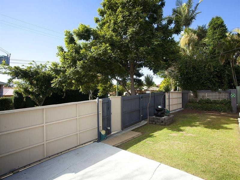 525 Broadwater Road, Mansfield QLD 4122