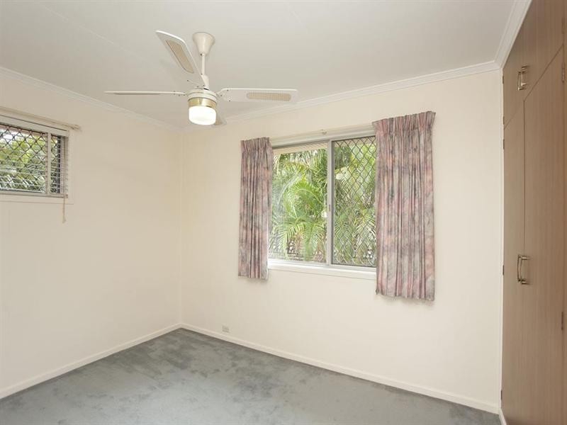 28 Fernshaw Street, Macgregor QLD 4109