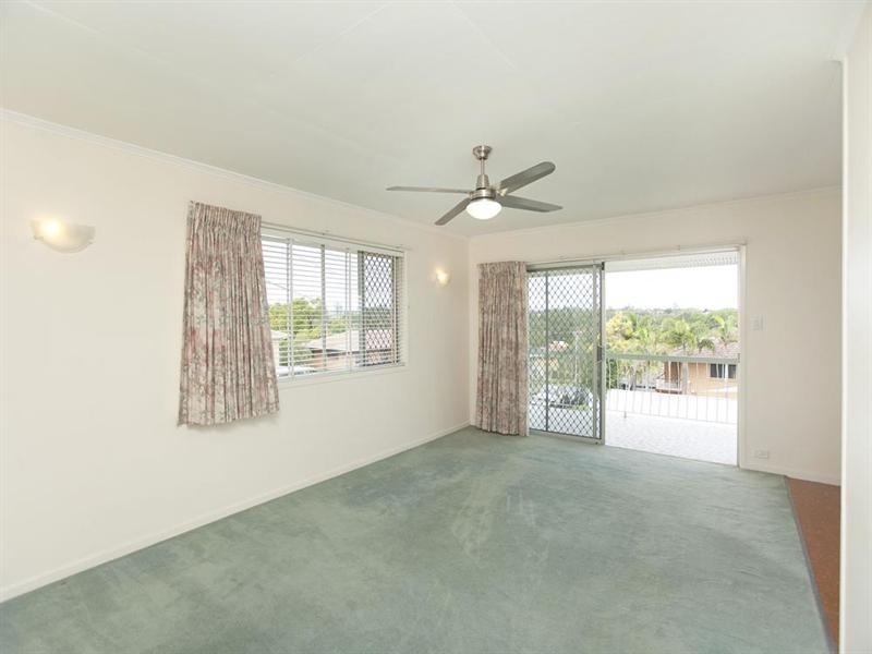 28 Fernshaw Street, Macgregor QLD 4109