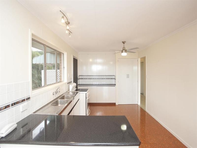 28 Fernshaw Street, Macgregor QLD 4109