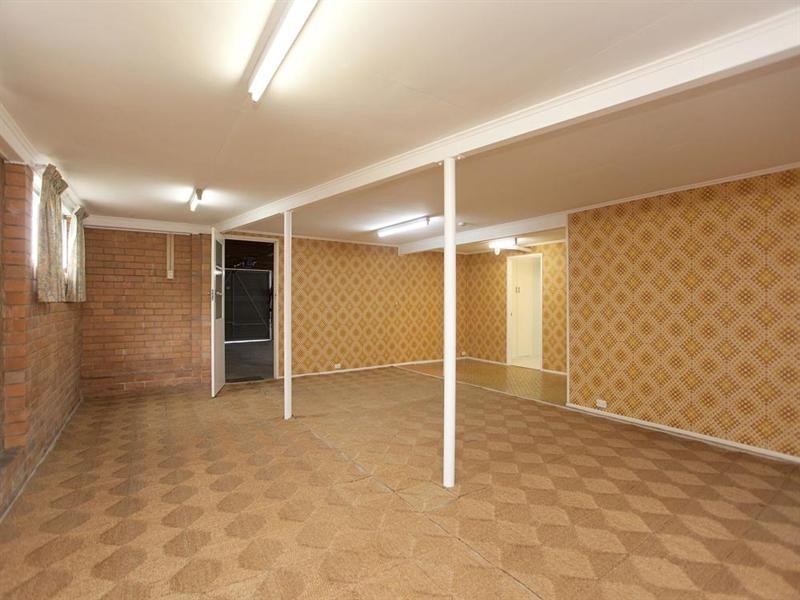 28 Fernshaw Street, Macgregor QLD 4109