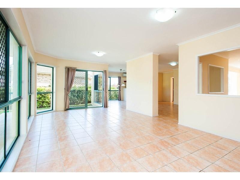 30 Van Dyck Rise, Mackenzie QLD 4156