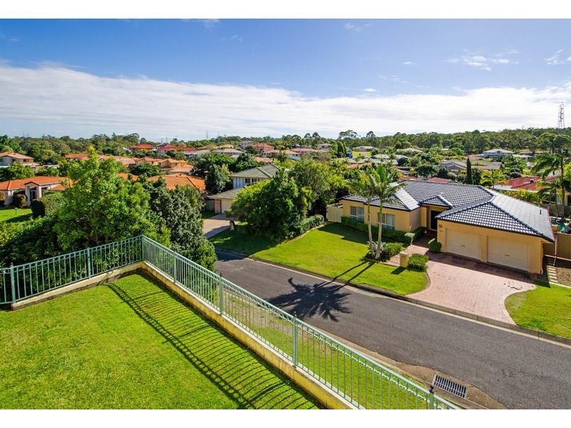 30 Van Dyck Rise, Mackenzie QLD 4156