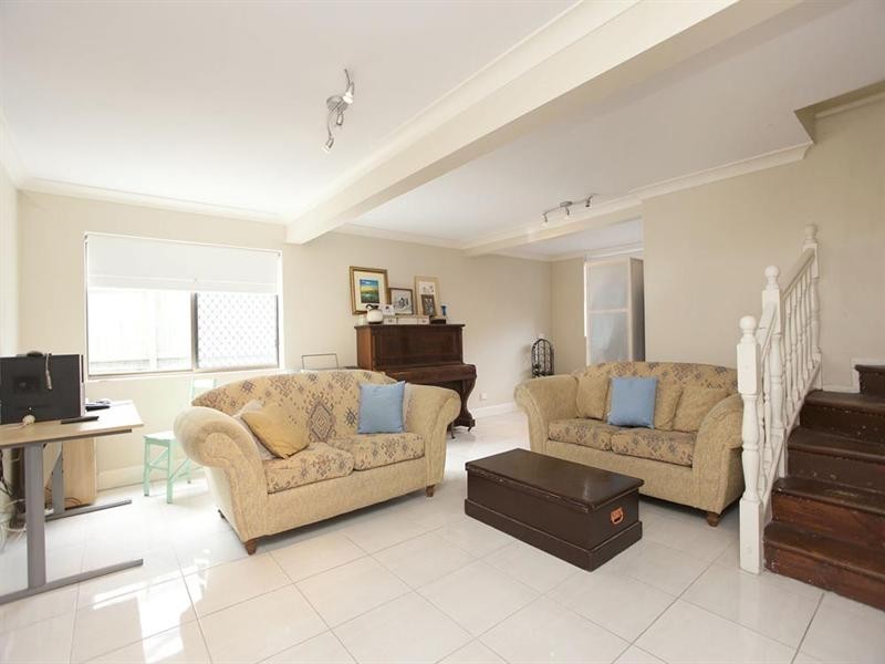 130 Mt Gravatt- Capalaba Road, Upper Mount Gravatt QLD 4122