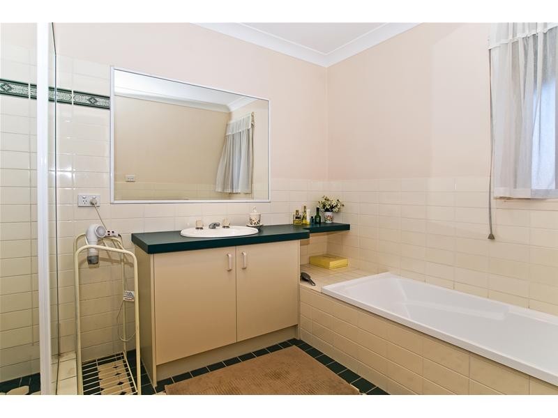 36 Weedons Road, Nerang QLD 4211