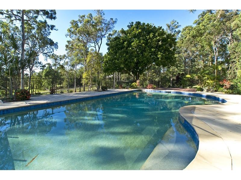 16 Tarawara Avenue, Tallai QLD 4213