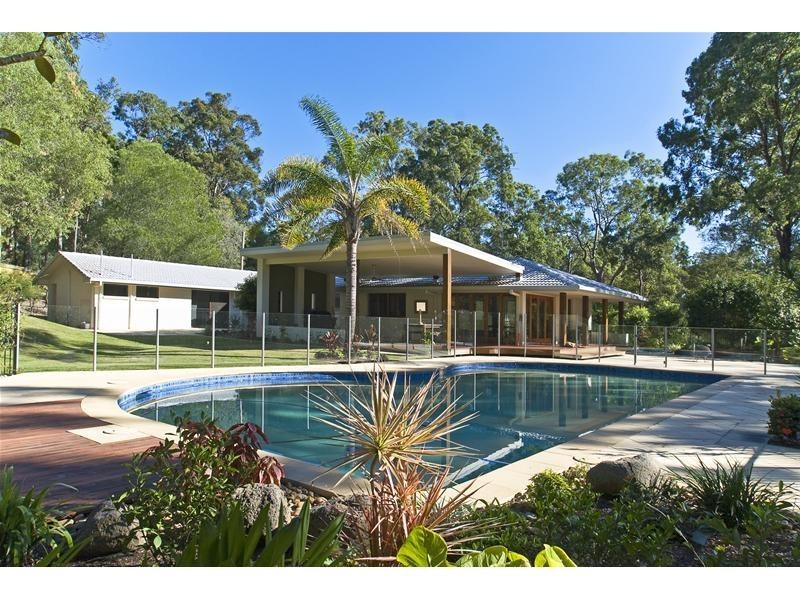 16 Tarawara Avenue, Tallai QLD 4213