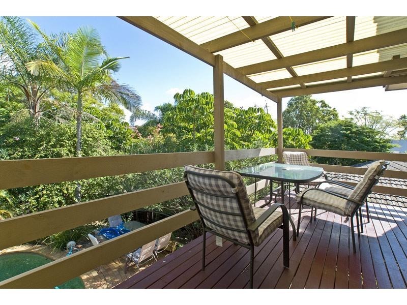 4 Jindabyne Court, Highland Park QLD 4211