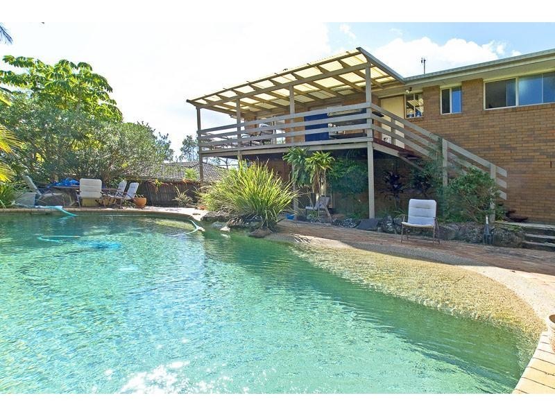 4 Jindabyne Court, Highland Park QLD 4211