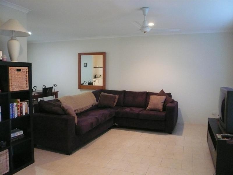 73 Alexander Drive, Highland Park QLD 4211