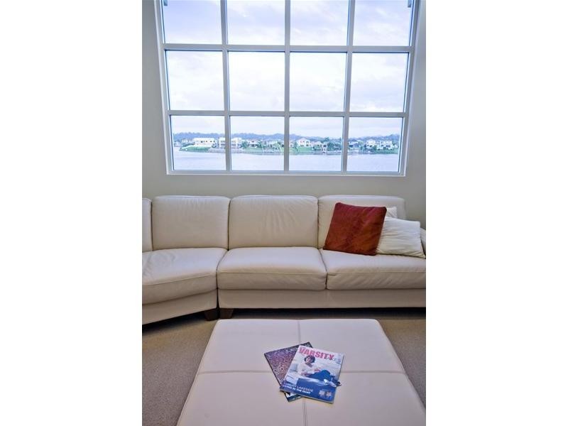 62 Watts Drive, Varsity Lakes QLD 4227