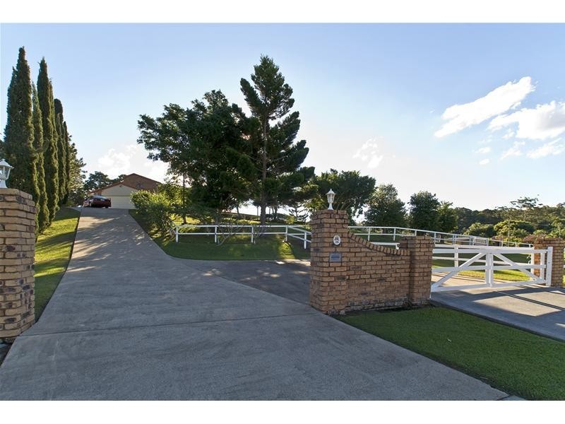 26 Vince Hinde Drive, Worongary QLD 4213