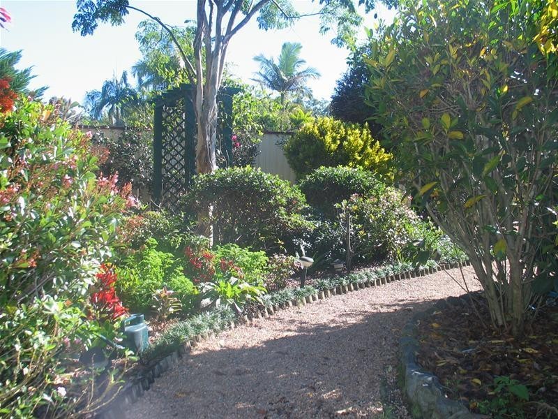 21 Merloo Drive, Nerang QLD 4211