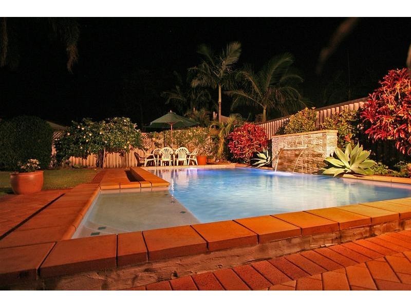 15 Bahloo Avenue, Palm Beach QLD 4221